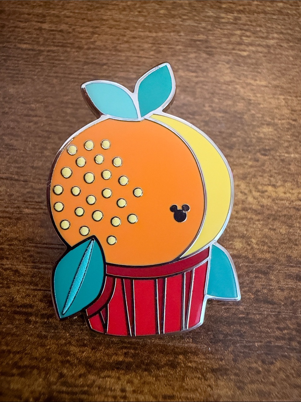 Walt Disney World hidden Mickey pins 2025 Wave B: Orange Bird Treats Cupcake